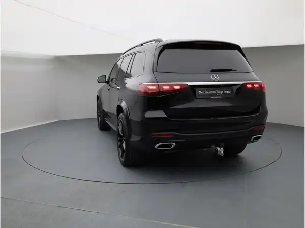 MERCEDES-BENZ GLS (4/30)