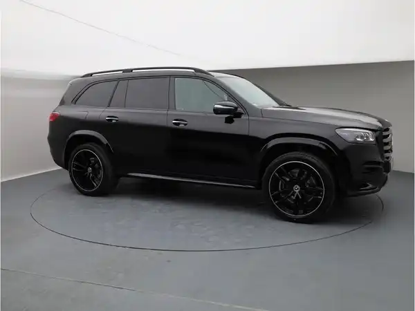 MERCEDES-BENZ GLS (7/30)