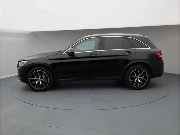 MERCEDES-BENZ GLC (3/26)