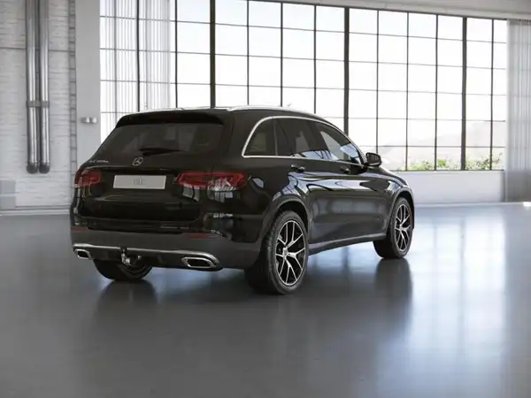 MERCEDES-BENZ GLC (5/26)