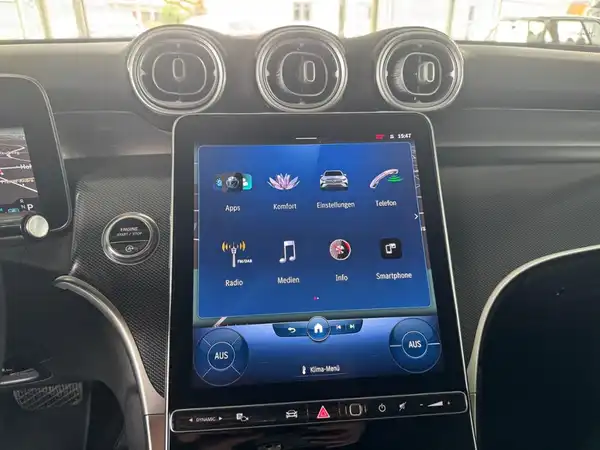 MERCEDES-BENZ GLC (19/19)