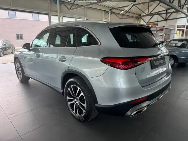 MERCEDES-BENZ GLC (3/19)