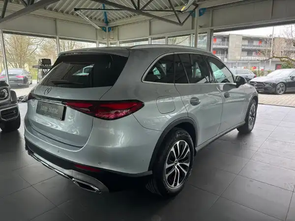 MERCEDES-BENZ GLC (5/19)