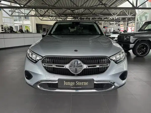 MERCEDES-BENZ GLC (7/19)