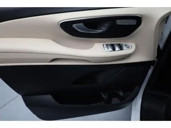 MERCEDES-BENZ MARCO POLO (10/23)