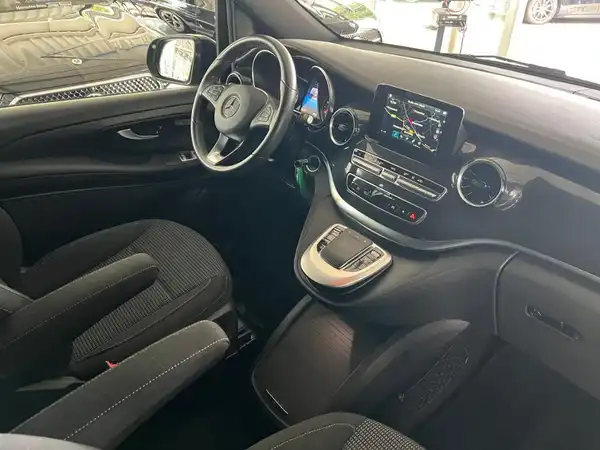 MERCEDES-BENZ R-KLASSE (9/26)