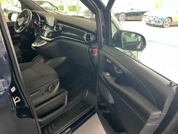 MERCEDES-BENZ R-KLASSE (10/26)