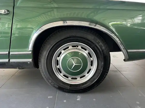 MERCEDES-BENZ SL (17/18)