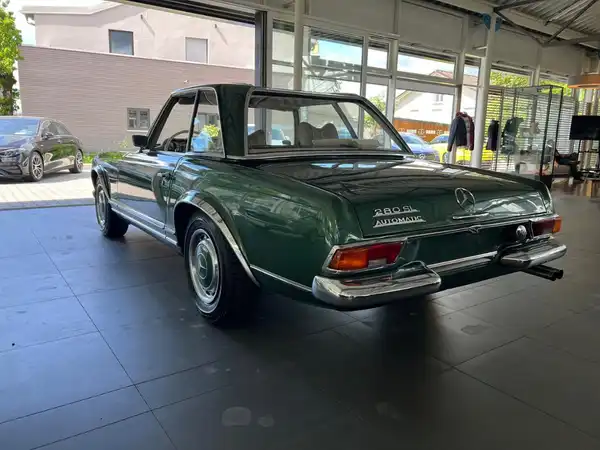 MERCEDES-BENZ SL (7/18)