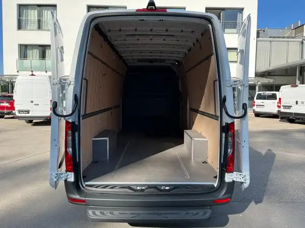 MERCEDES-BENZ SPRINTER (11/19)