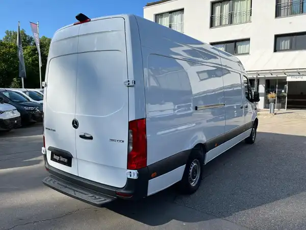 MERCEDES-BENZ SPRINTER (4/19)