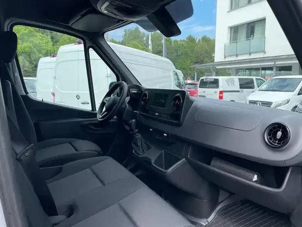 MERCEDES-BENZ SPRINTER (19/20)