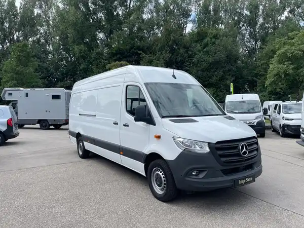 MERCEDES-BENZ SPRINTER (4/20)