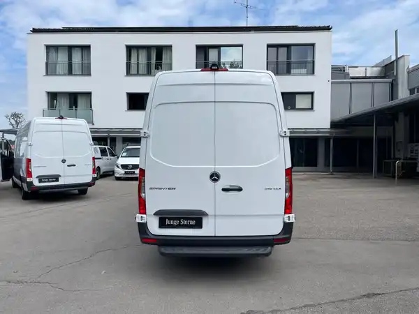 MERCEDES-BENZ SPRINTER (6/20)