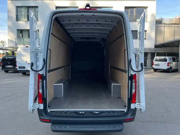 MERCEDES-BENZ SPRINTER (12/17)