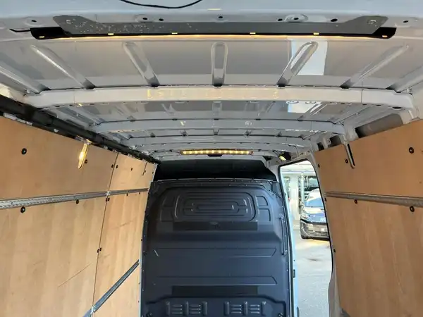 MERCEDES-BENZ SPRINTER (16/17)
