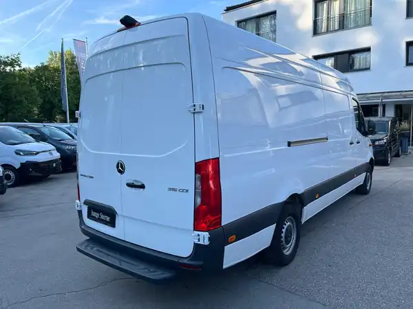 MERCEDES-BENZ SPRINTER (5/17)