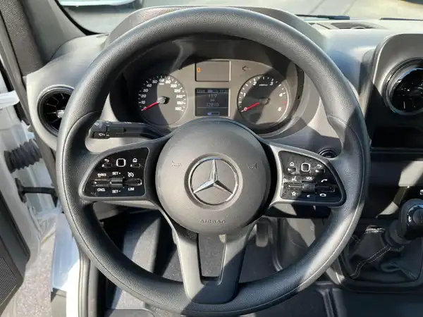 MERCEDES-BENZ SPRINTER (9/20)