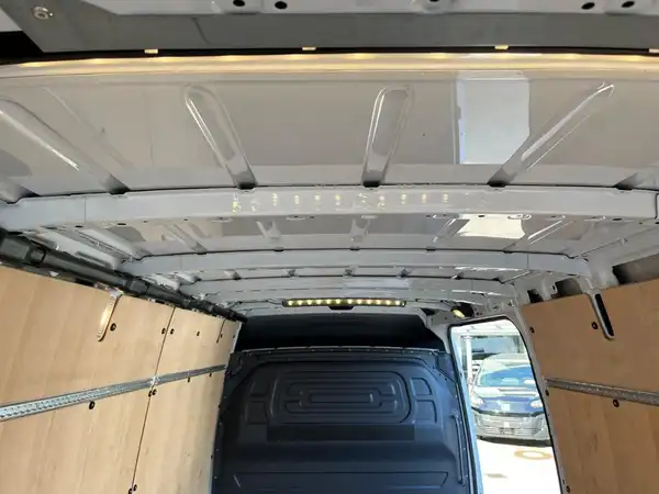 MERCEDES-BENZ SPRINTER (17/21)