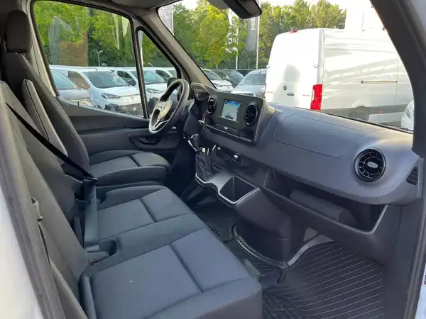 MERCEDES-BENZ SPRINTER (18/21)