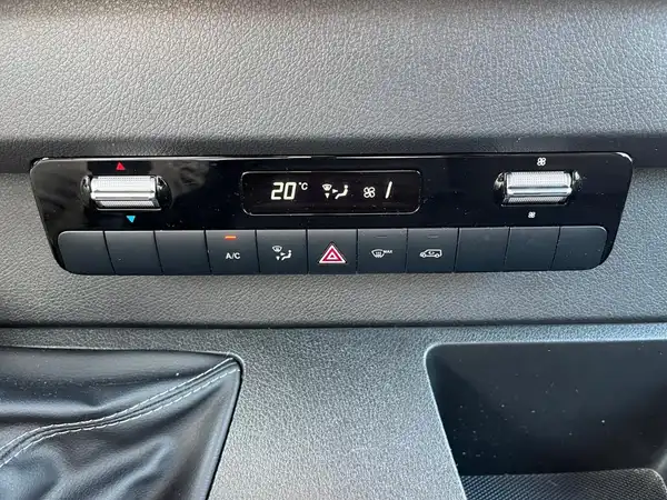 MERCEDES-BENZ SPRINTER (19/21)