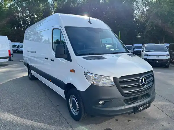 MERCEDES-BENZ SPRINTER (4/21)