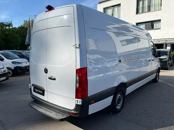 MERCEDES-BENZ SPRINTER (5/21)