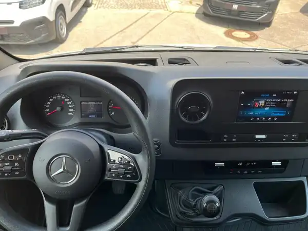 MERCEDES-BENZ SPRINTER (9/22)