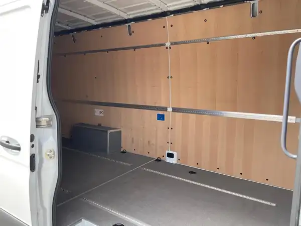 MERCEDES-BENZ SPRINTER (17/20)