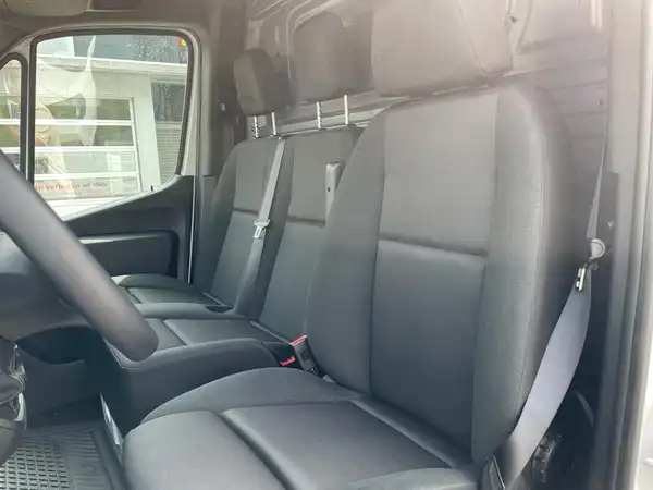 MERCEDES-BENZ SPRINTER (9/20)