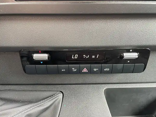 MERCEDES-BENZ SPRINTER (13/20)