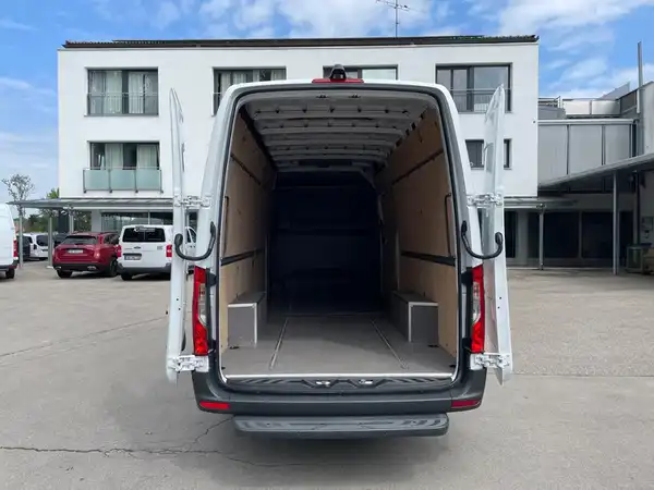 MERCEDES-BENZ SPRINTER (16/20)