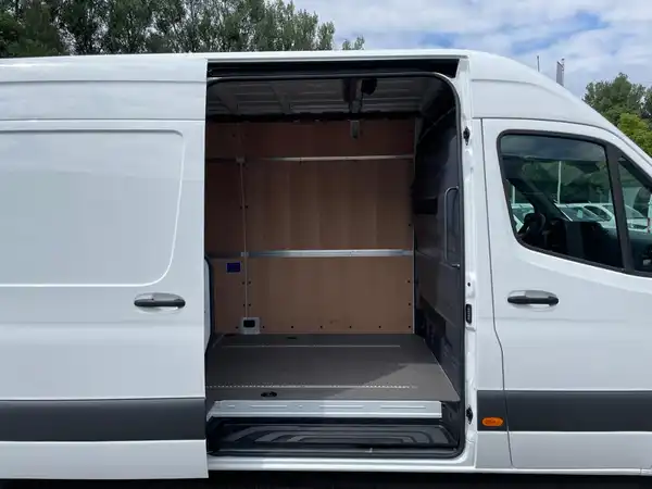 MERCEDES-BENZ SPRINTER (18/20)