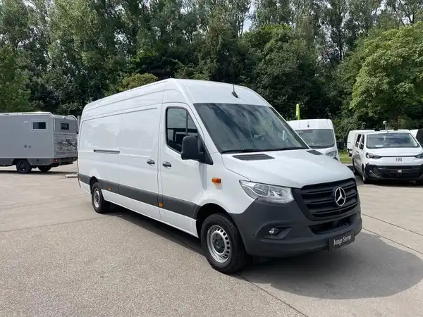 MERCEDES-BENZ SPRINTER (4/20)