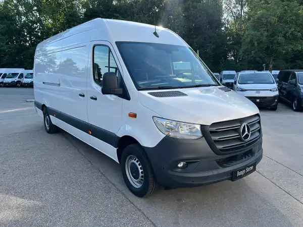 MERCEDES-BENZ SPRINTER (4/22)
