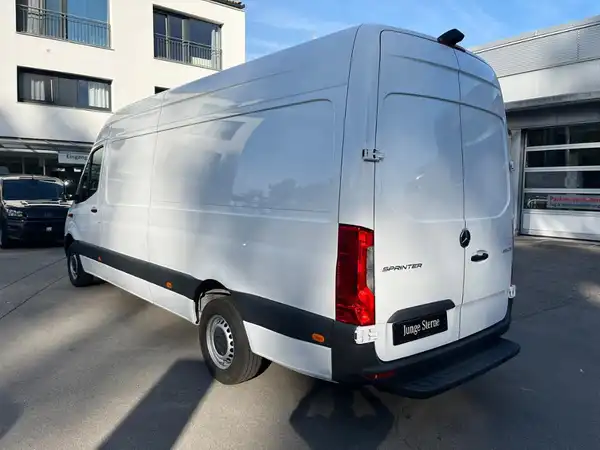 MERCEDES-BENZ SPRINTER (7/22)