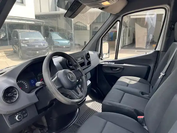 MERCEDES-BENZ SPRINTER 211 (7/18)