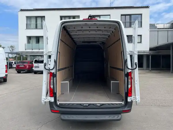 MERCEDES-BENZ SPRINTER (16/20)