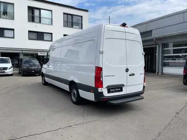 MERCEDES-BENZ SPRINTER (7/20)