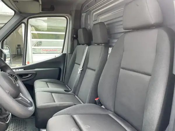 MERCEDES-BENZ SPRINTER (9/20)