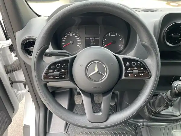 MERCEDES-BENZ SPRINTER (10/20)