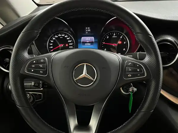 MERCEDES-BENZ V-KLASSE (11/21)