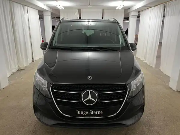 MERCEDES-BENZ V 220 (3/27)