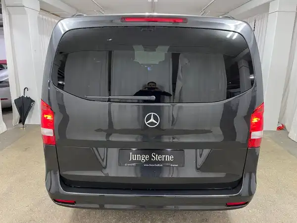 MERCEDES-BENZ V 220 (22/27)