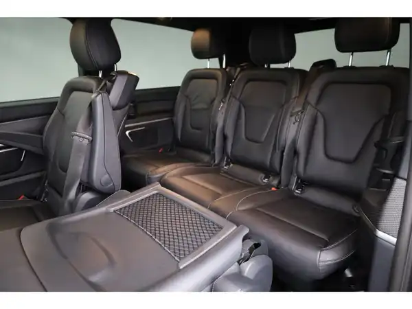 MERCEDES-BENZ V 250 (18/26)