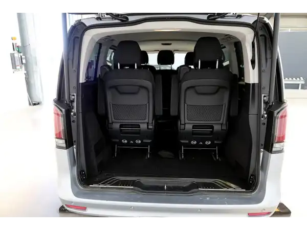 MERCEDES-BENZ V 220 (10/10)