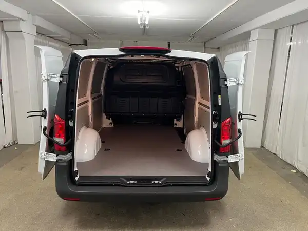 MERCEDES-BENZ V-KLASSE (15/18)