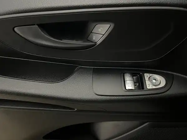 MERCEDES-BENZ V-KLASSE (17/18)