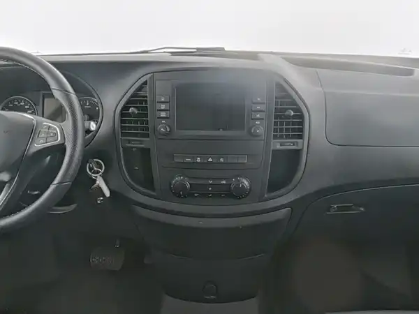 MERCEDES-BENZ VITO (16/19)