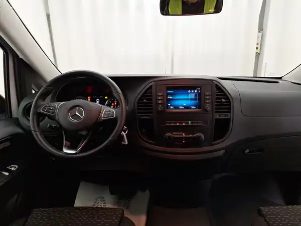 MERCEDES-BENZ VITO (11/15)